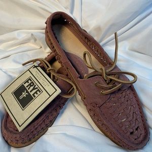 BNWT Frye Quincy boat shoes